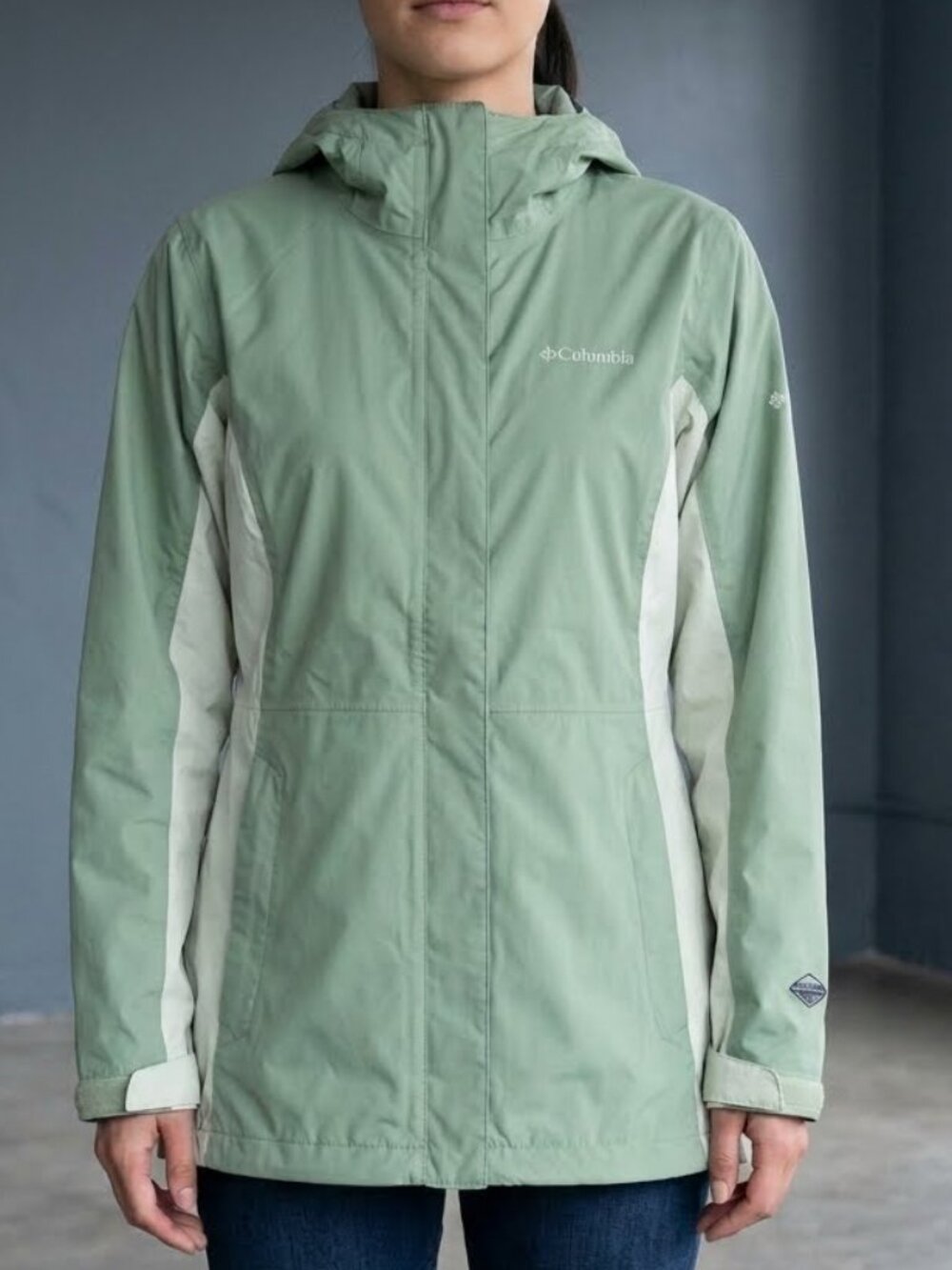 Columbia Green Hooded Windbreaker Waterproof Nylon Hiking Jacket Women's XL
